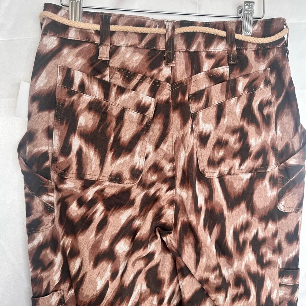 NWT Democracy “Ab”‎ Technology Skyrise Cargo Pants Leopard Print Size 6 - Picture 6 of 13